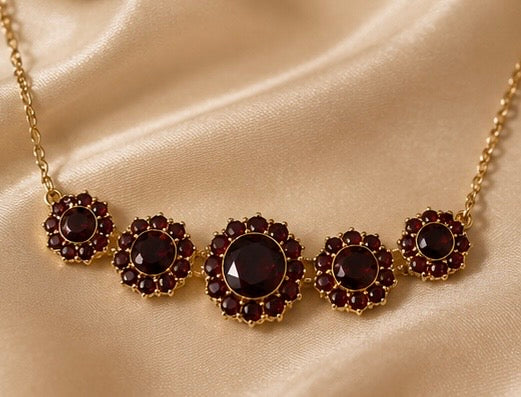 Noir Rosette Garnet Cascade