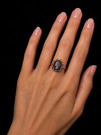 The Geneviève Cameo Ring