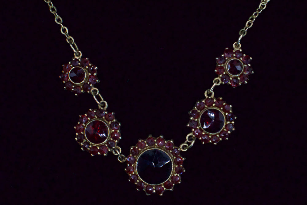 Noir Rosette Garnet Necklace