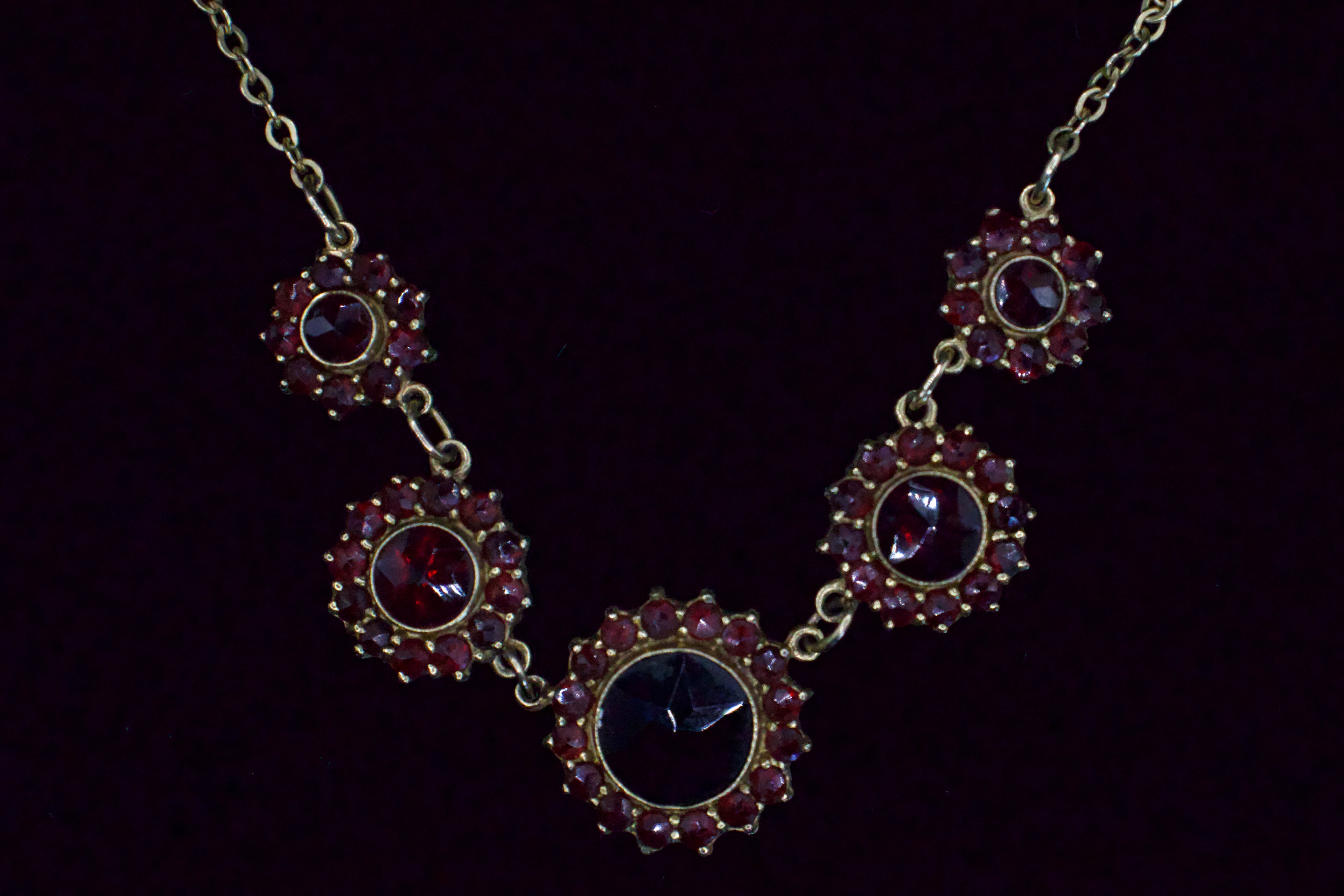 Noir Rosette Garnet Necklace