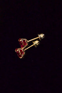Rouge Impériale Stud Earrings