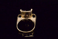 The Vertex Ring